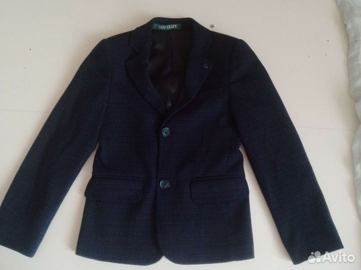 Школьный костюм