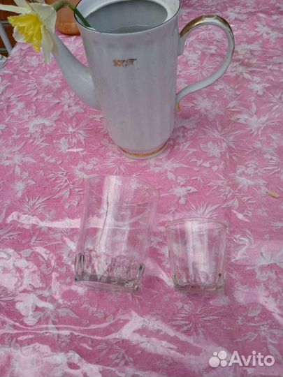 Стакан и рюмка