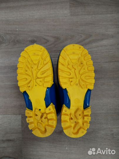 Детские резиновые сапоги