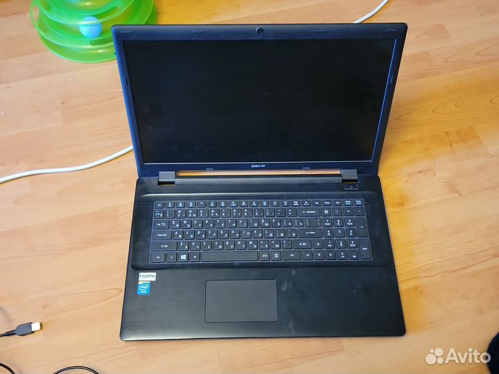 Ноутбук dexp aquilon O161