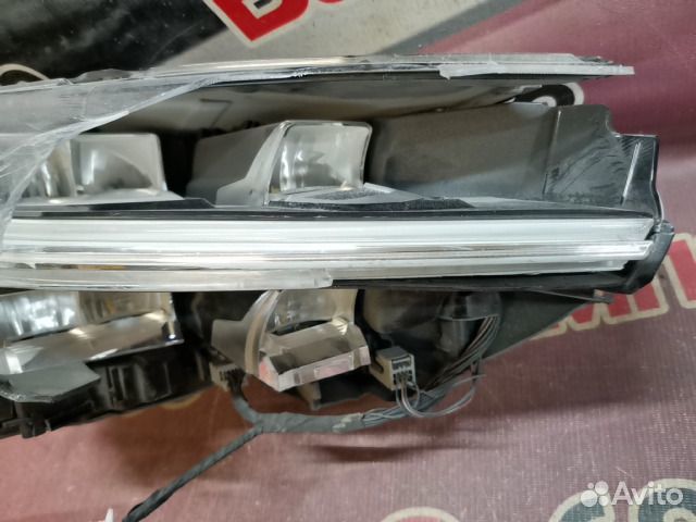 Фара передняя правая Volvo XC40