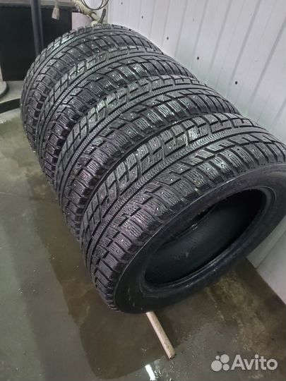 Kumho I'Zen KW23 205/60 R16 92T