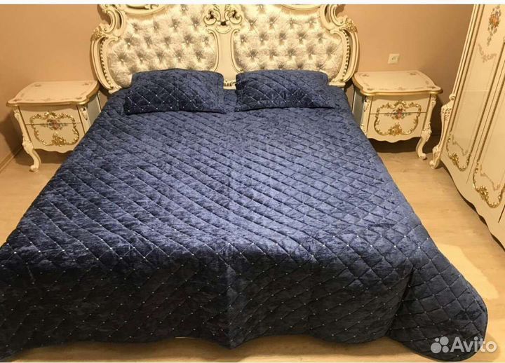 Покрывало на кровать новое