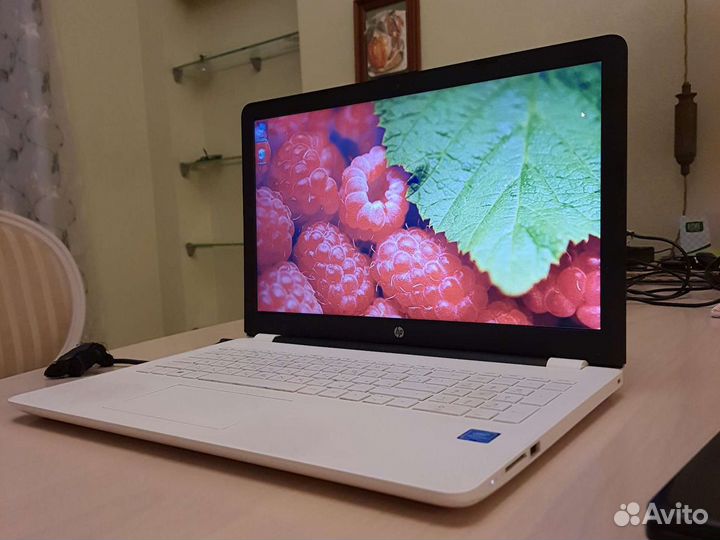 HP 15BS518UR Состояние хорошее Гарантия