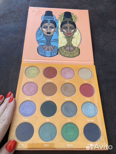 Палетка теней Juvia's place the magic mini palette