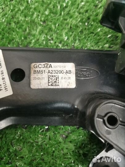 Стеклоподъемник передний правый Ford Focus 3