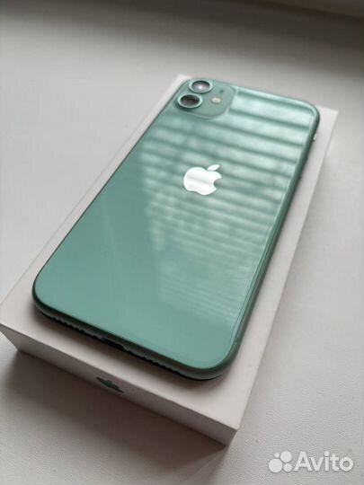 iPhone 11, 64 ГБ