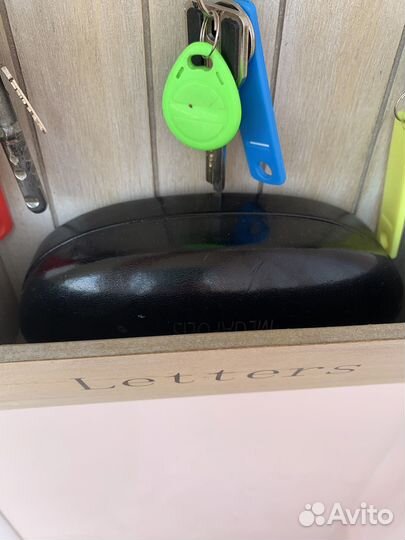 Ключница настенная с лотком для мелочей