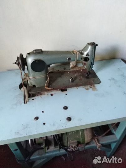 Швейная машина