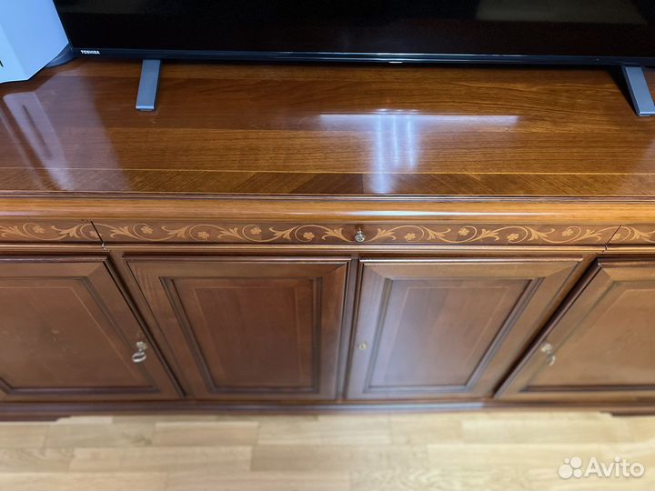 Комплект мебели из массива