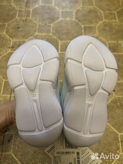 Кроссовки детские 21