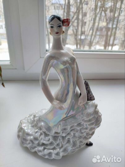 Фарфоровые статуэтки дулево