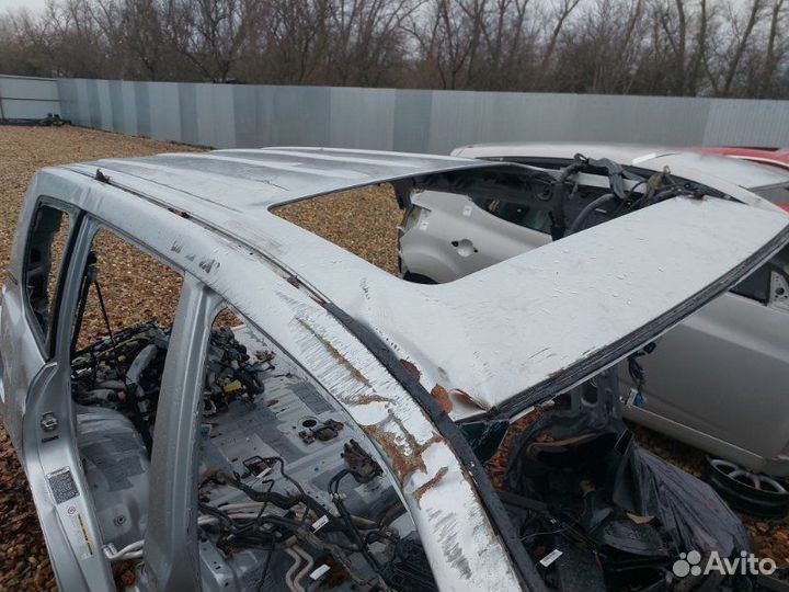 Крыша панель крыши Toyota Land Cruiser VDJ200 1VD