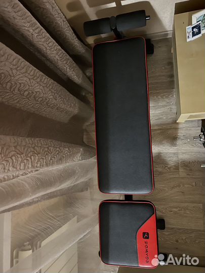 Скамья для жима и гантели