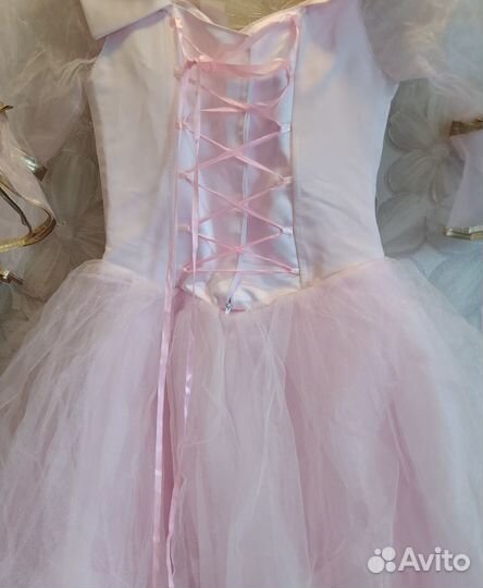 Вечернее платье в пол пышное