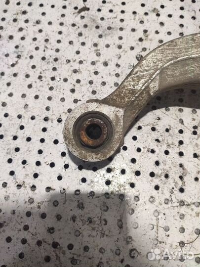 Рычаг задний верхний правый Nissan Qashqai j10 2.0