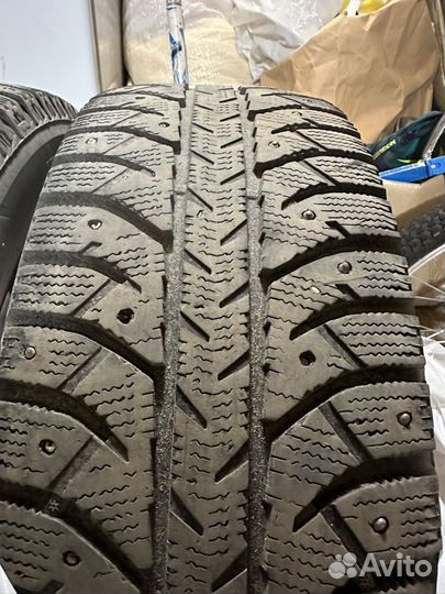 Bridgestone Ice Cruiser 7000 195/65 R15 91T