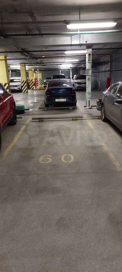 Машиноместо, 13 м²