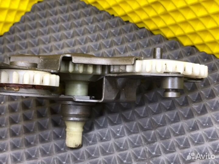 Механизм спинки сиденья Mercedes-Benz S124