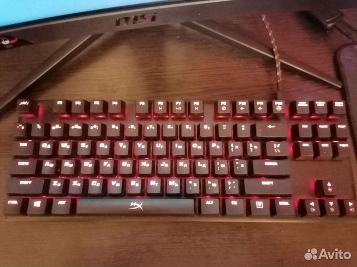 Игровая механическая клавиатура HyperX