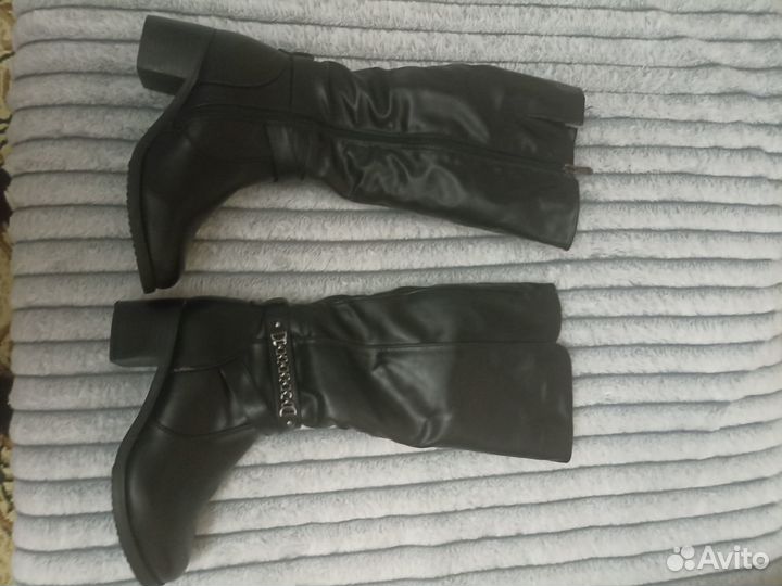 Сапоги женские на молнии