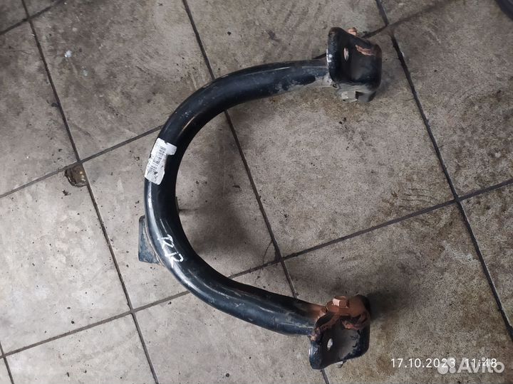 Рычаг задний верхний правый Митсубиси галант 8