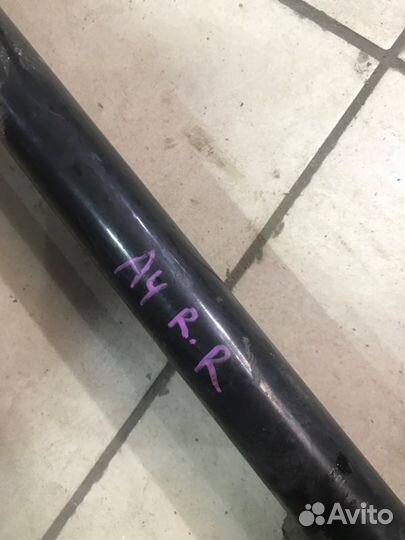 Привод передний правый Audi A4 cdnf 2010