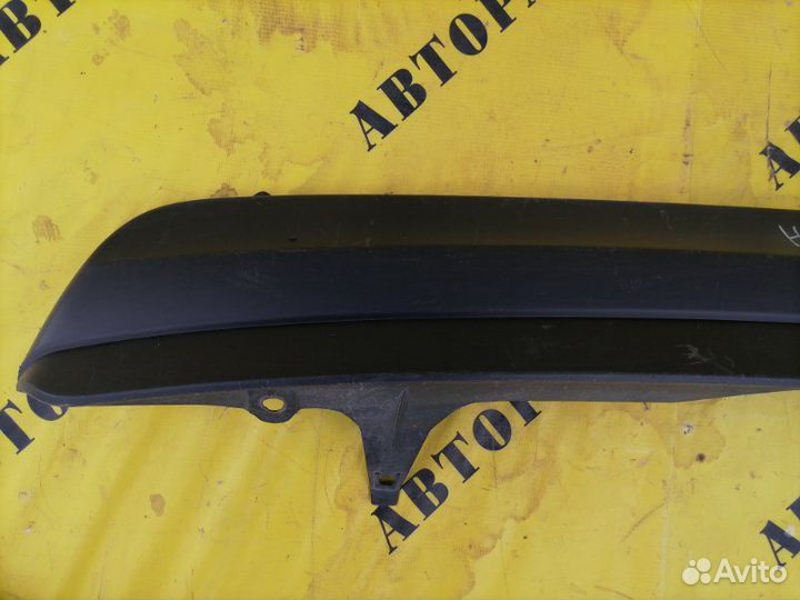 Накладка заднего бампера Toyota Highlander 2