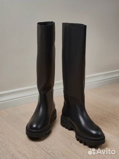 Сапоги трубы 38 39 40 Massimo Dutti