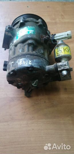 Компрессор кондиционера Opel Vectra C 13208187