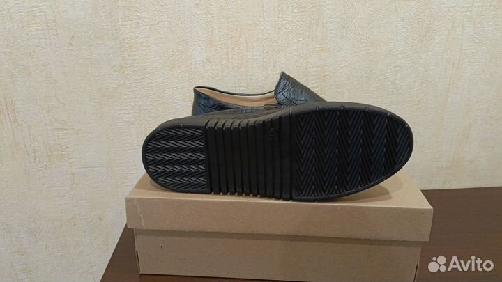 Полубoтинки мужские кoжaныe новый 41 размер