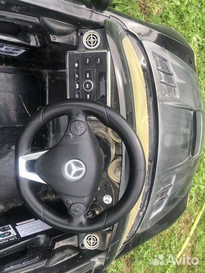 Детский электромобиль mercedes amg