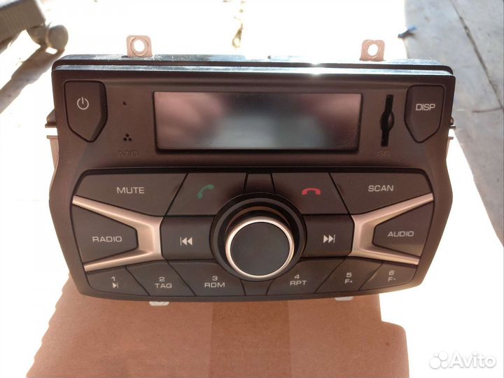 Штатная магнитола LADA vesta