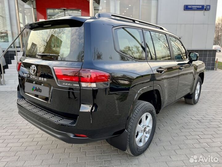 Toyota Land Cruiser 3.3 AT, 2022, 49 км