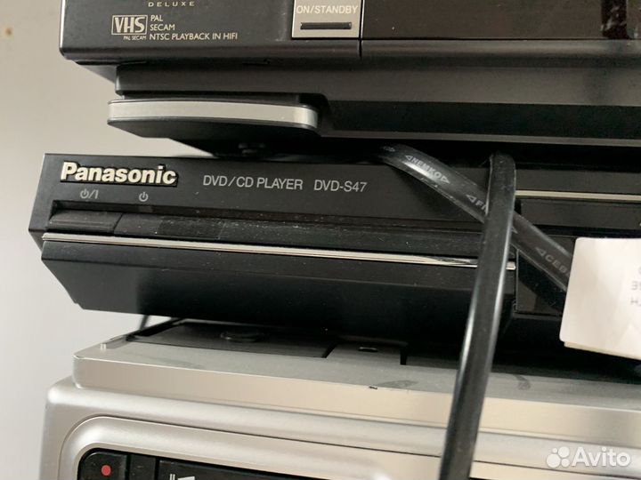 Видеомагнитофон/ DVD