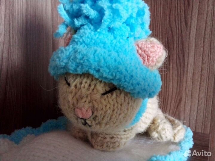 Игрушки ручной работы. Спящий котенок