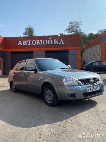 Передние сиденья