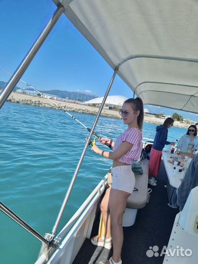 Морская рыбалка и прогулка на яхте