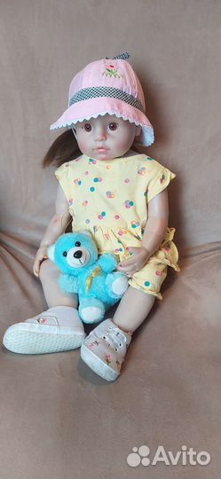 Кукла Реборн девочка с одеждой