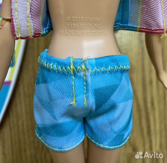 Кукла Барби сёрфинг