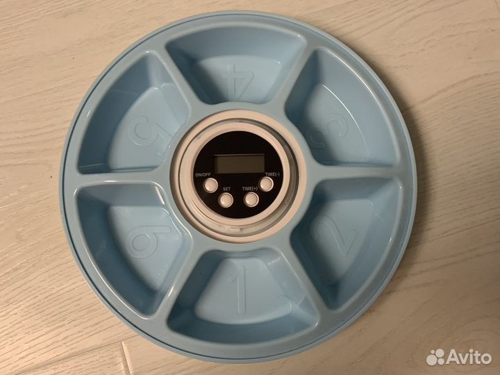 Кормушка-таймер для собак и кошек