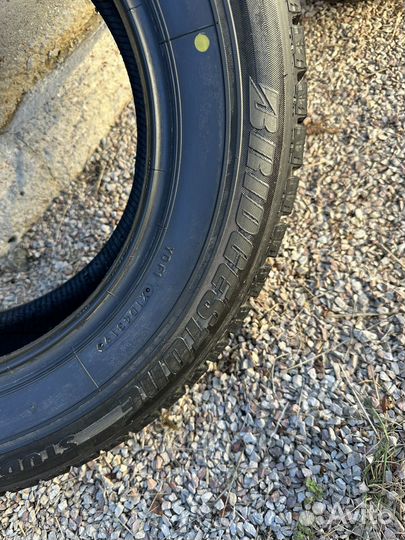 Bridgestone Blizzak Revo GZ 215/60 R16