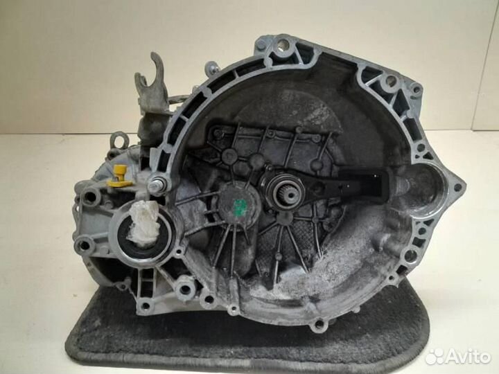 МКПП (механическая коробка переключения передач) D