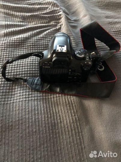 Зеркальный фотоаппарат