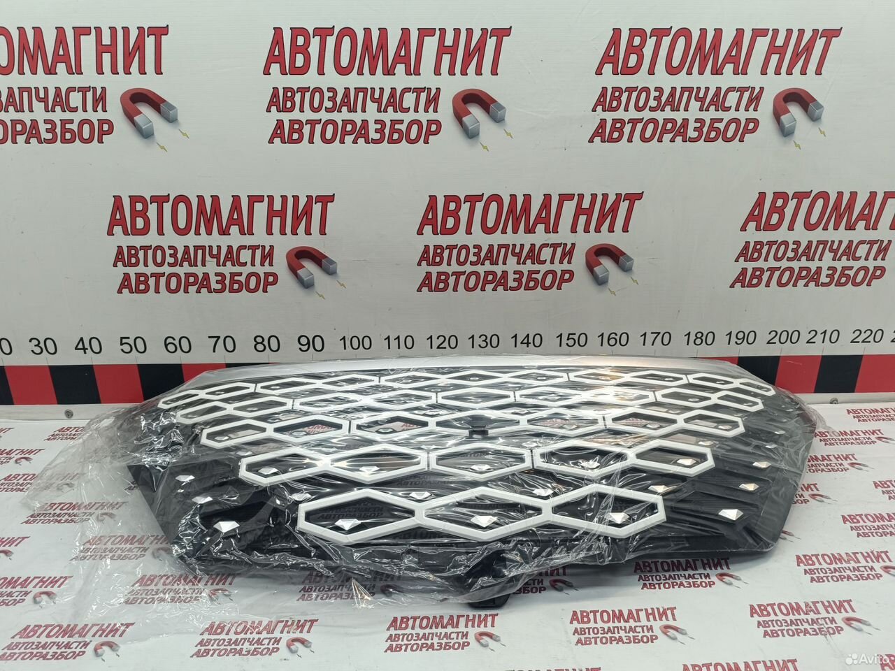 Решетка радиатора Omoda C5 новая оригинал