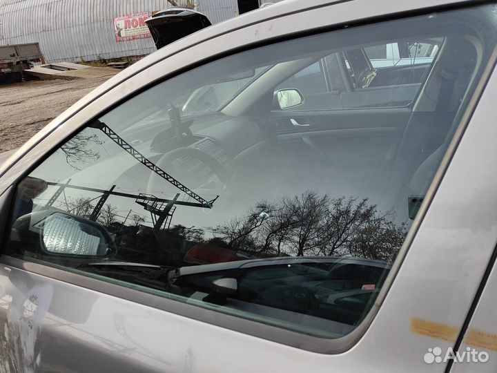 Skoda octavia a5 стекло двери передней левой