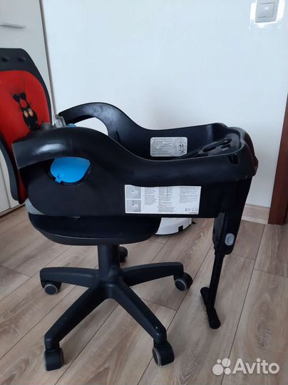 Автолюлька с базой Teutonia Tario