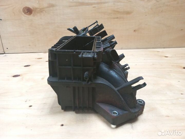 Коллектор впускной volkswagen polo