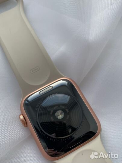 Часы apple watch se 40 mm