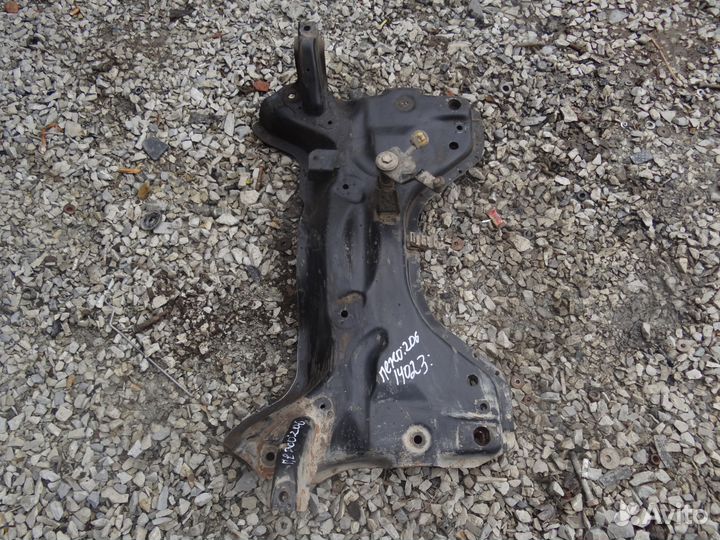 Балка подмоторная (подрамник) Peugeot 206 1998